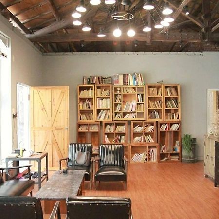 Tainan Macarthur Homestay Dış mekan fotoğraf